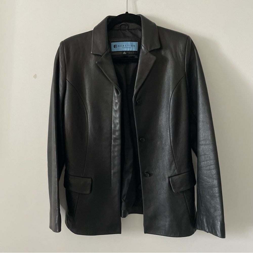 Kenneth Cole Reaction black leather blazer jacket size small lined two pockets